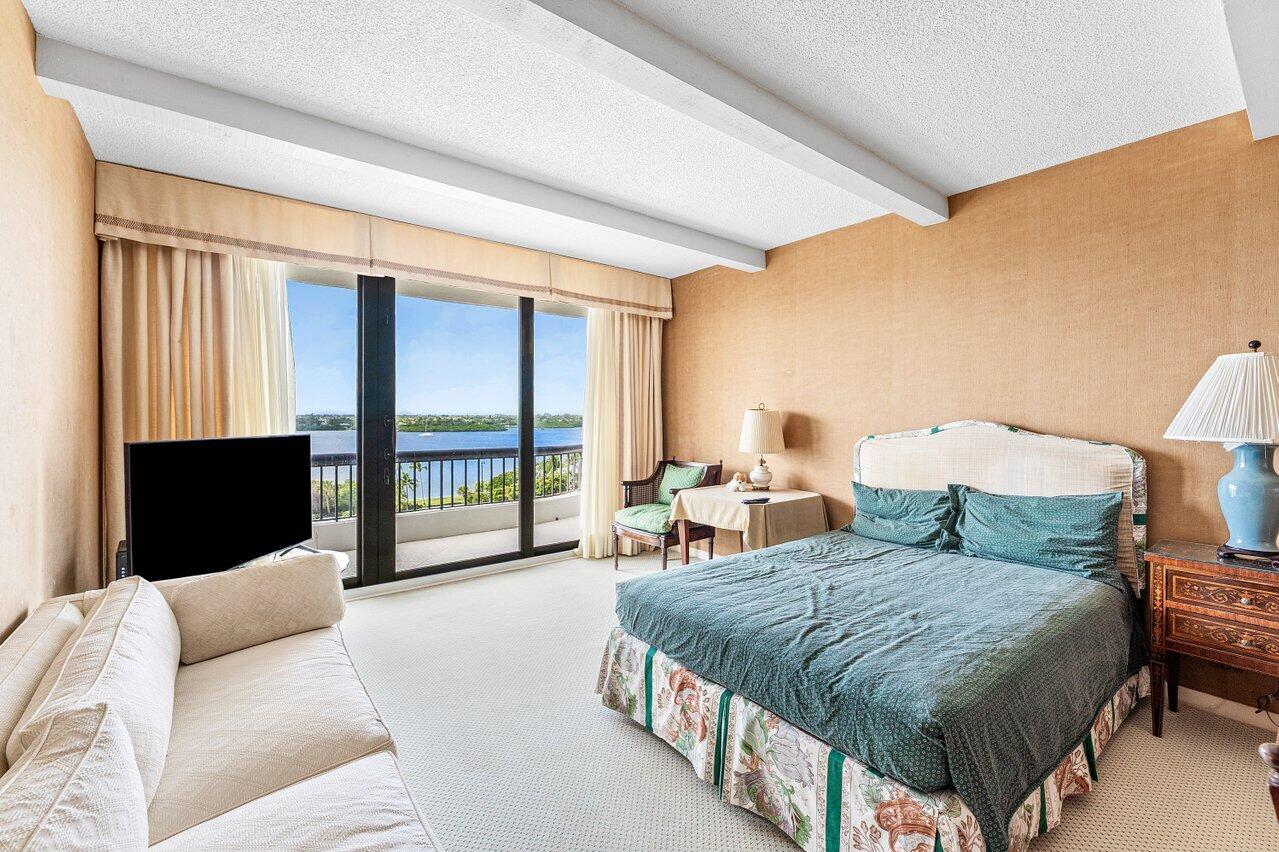 2660 S Ocean Boulevard 703s, Palm Beach Unit: 703s