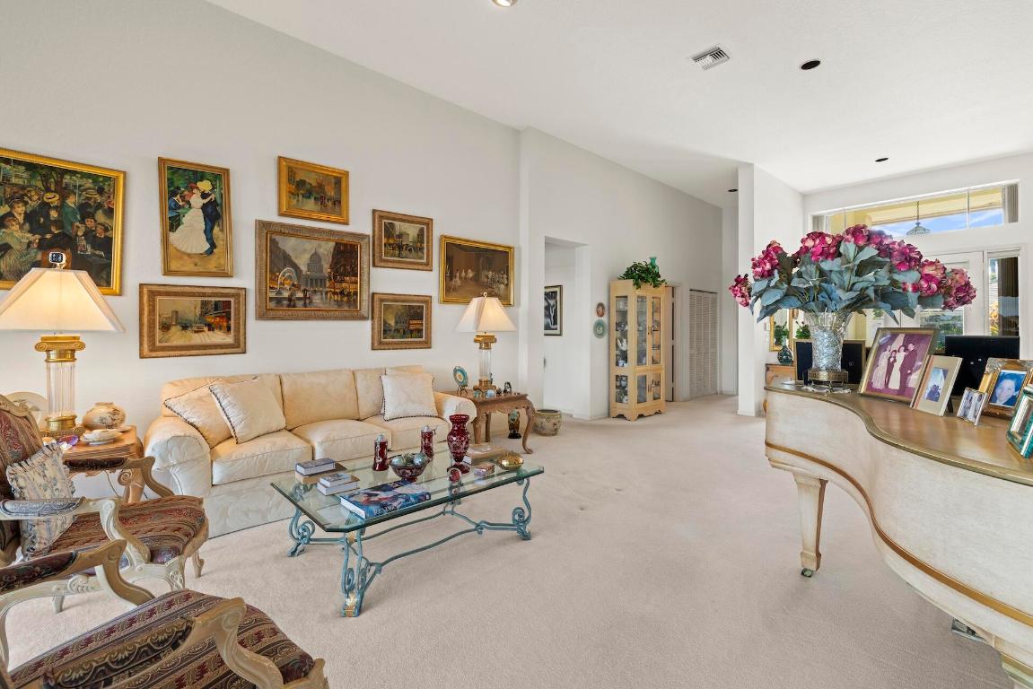 2054 Henley Place, Wellington