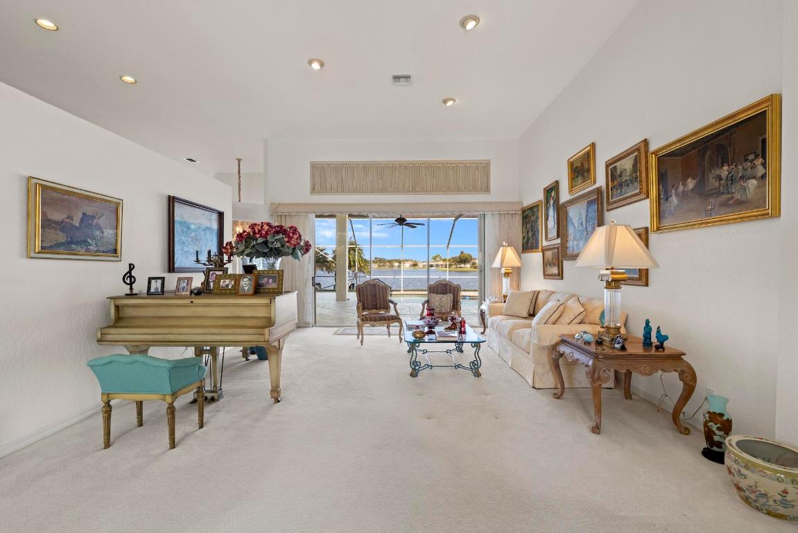 2054 Henley Place, Wellington