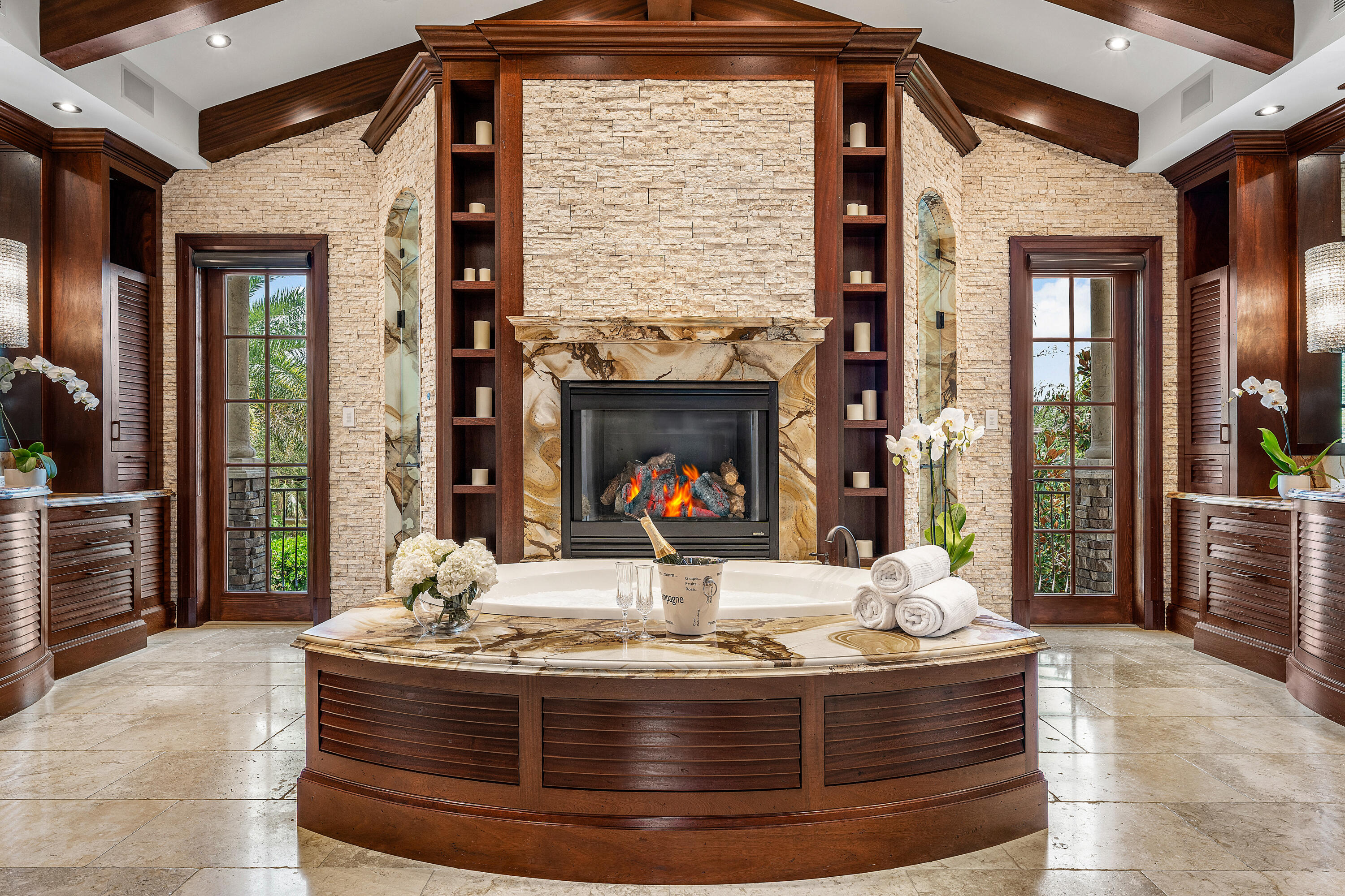 2325 NE 27th Street, Lighthouse Point