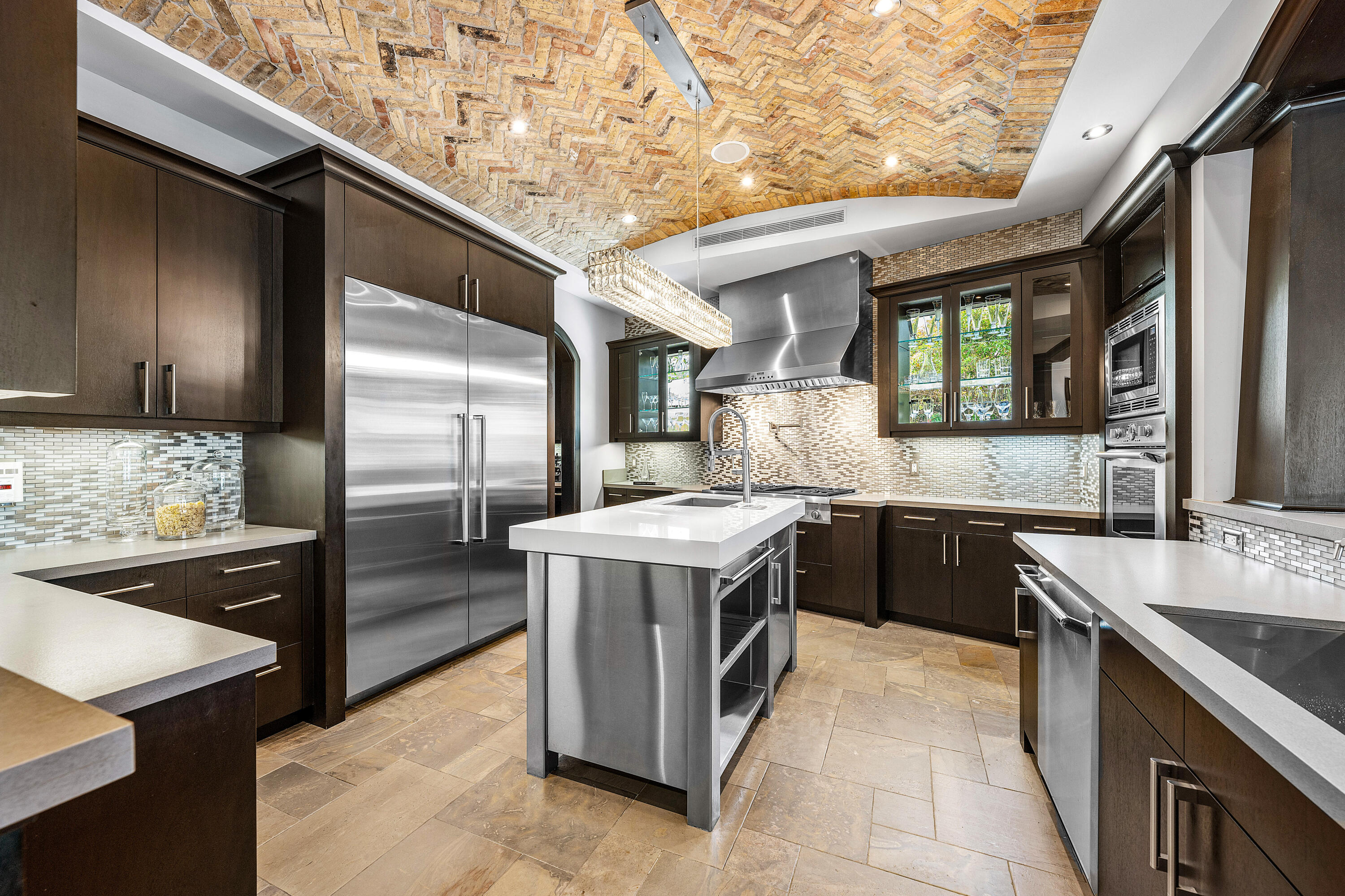 2325 NE 27th Street, Lighthouse Point