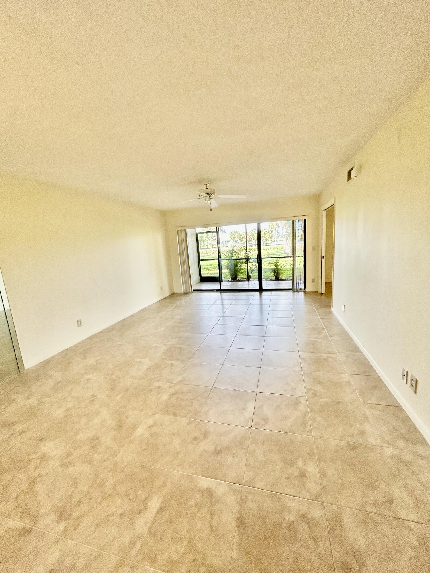 2900 SW 22nd Circle 221d, Delray Beach Unit: 221d