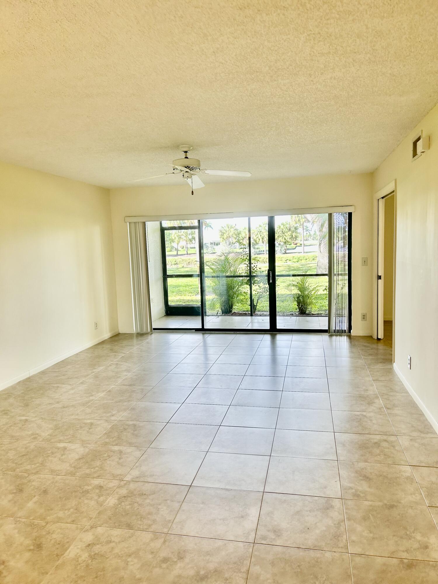 2900 SW 22nd Circle 221d, Delray Beach Unit: 221d