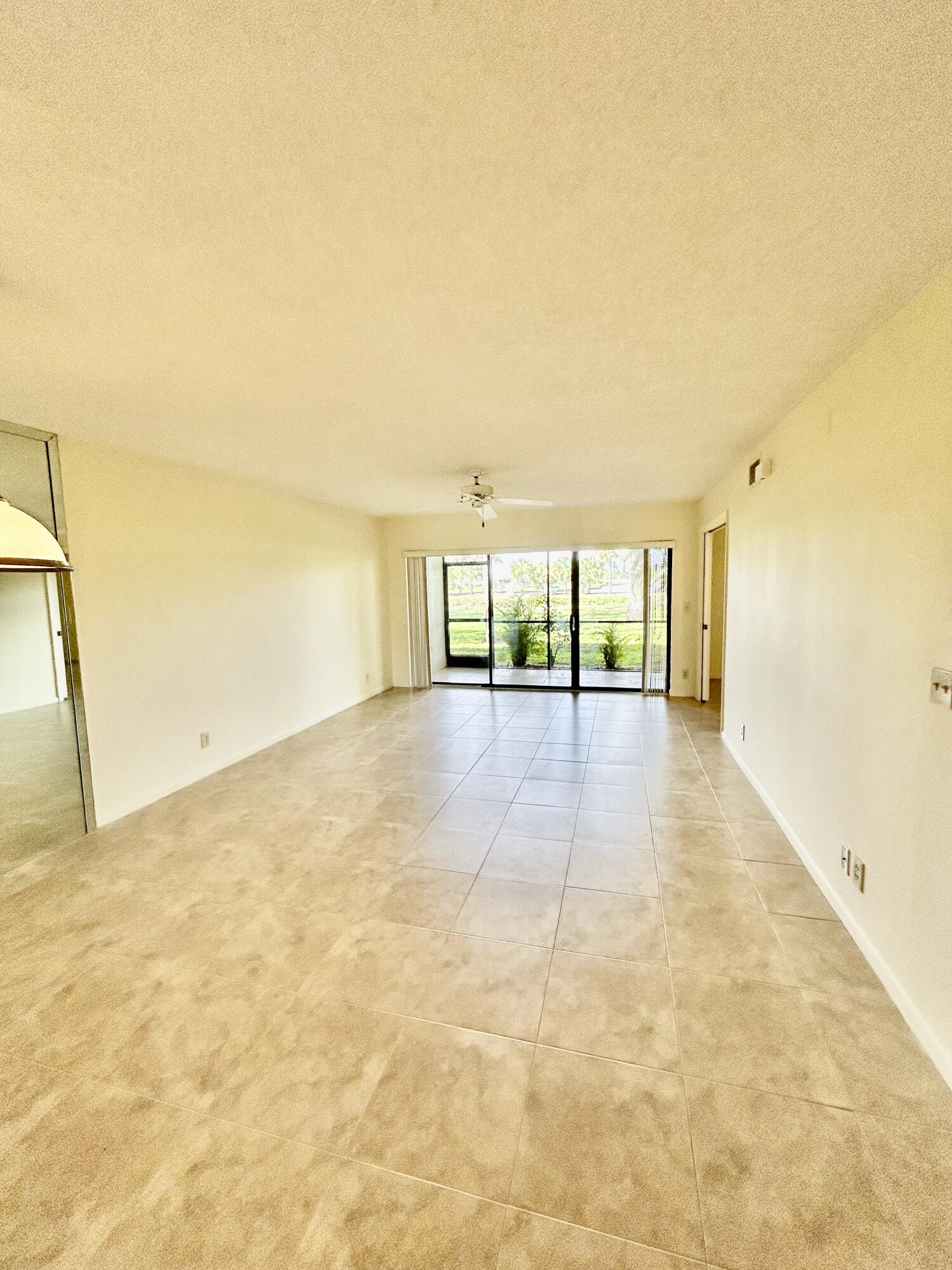 2900 SW 22nd Circle 221d, Delray Beach Unit: 221d