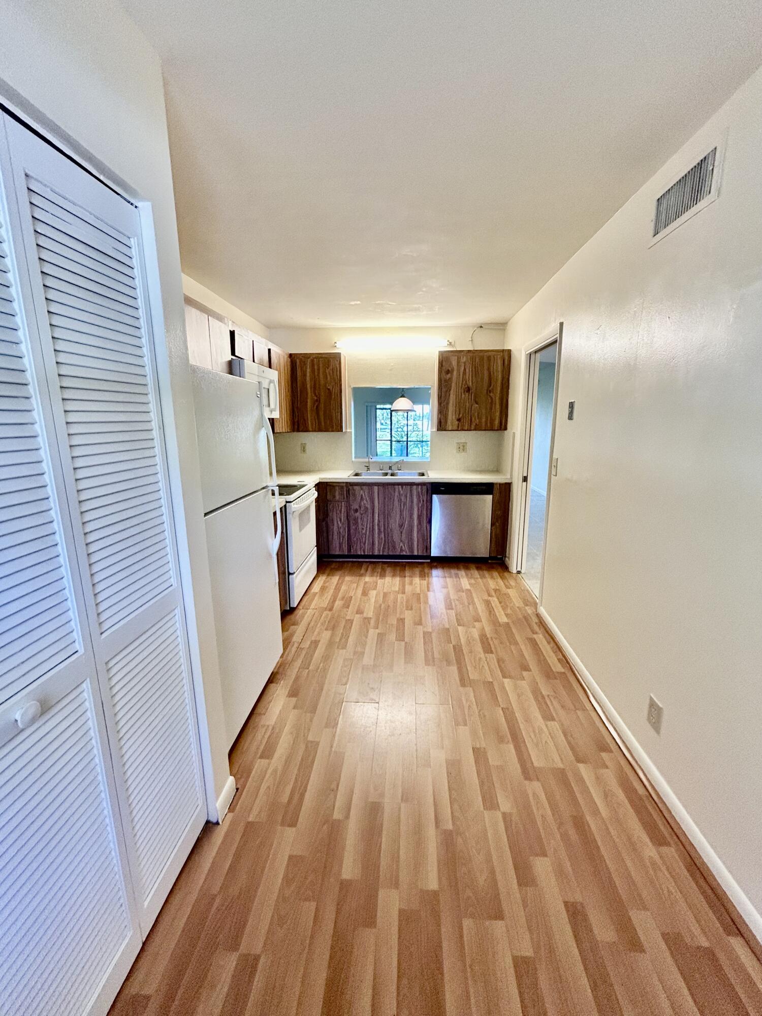 2900 SW 22nd Circle 221d, Delray Beach Unit: 221d