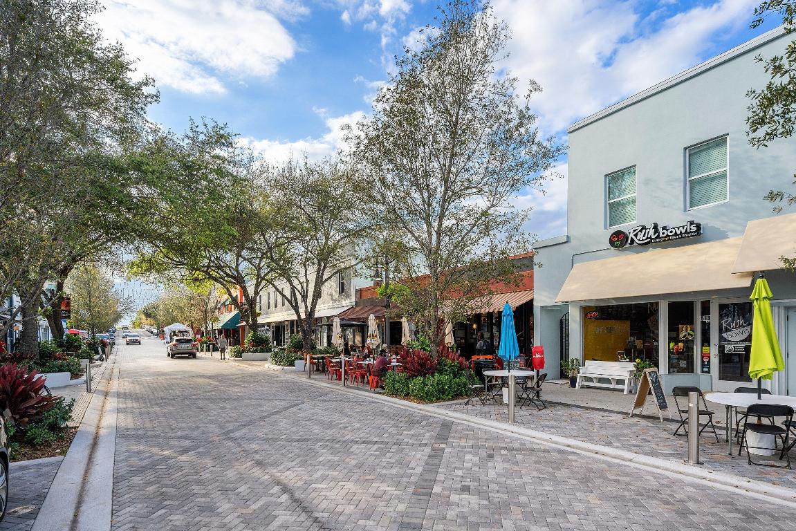 258 33rd Court, West Palm Beach