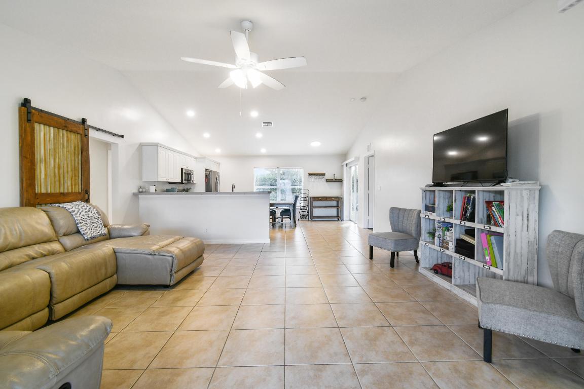 2352 SE Monroe Street, Stuart