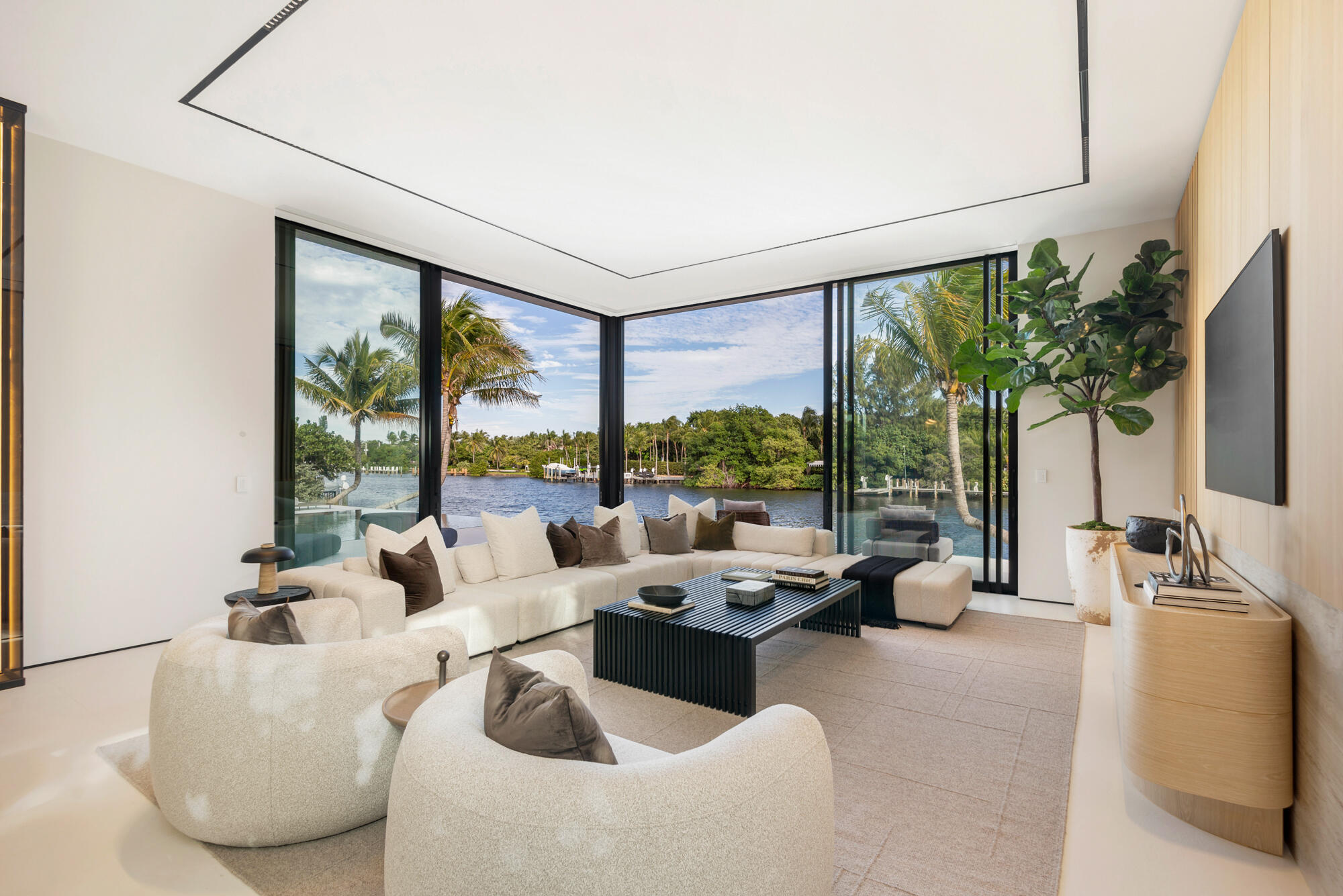 35 Spoonbill Road, Manalapan