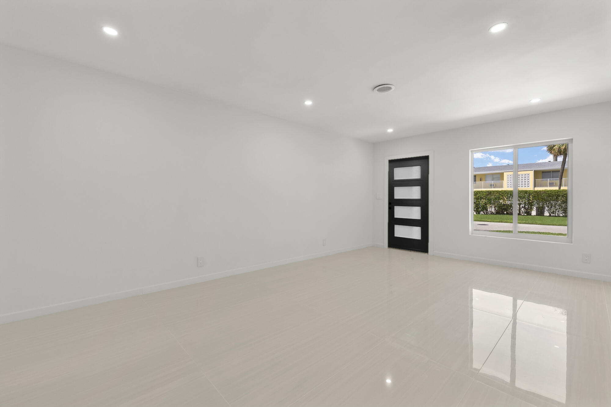 1750 NE 49th Street, Fort Lauderdale