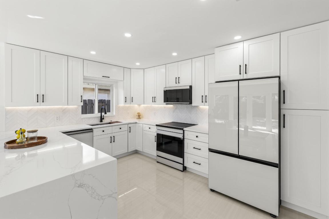 1750 NE 49th Street, Fort Lauderdale