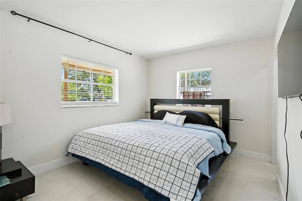 1030 SW 8 Avenue, Deerfield Beach