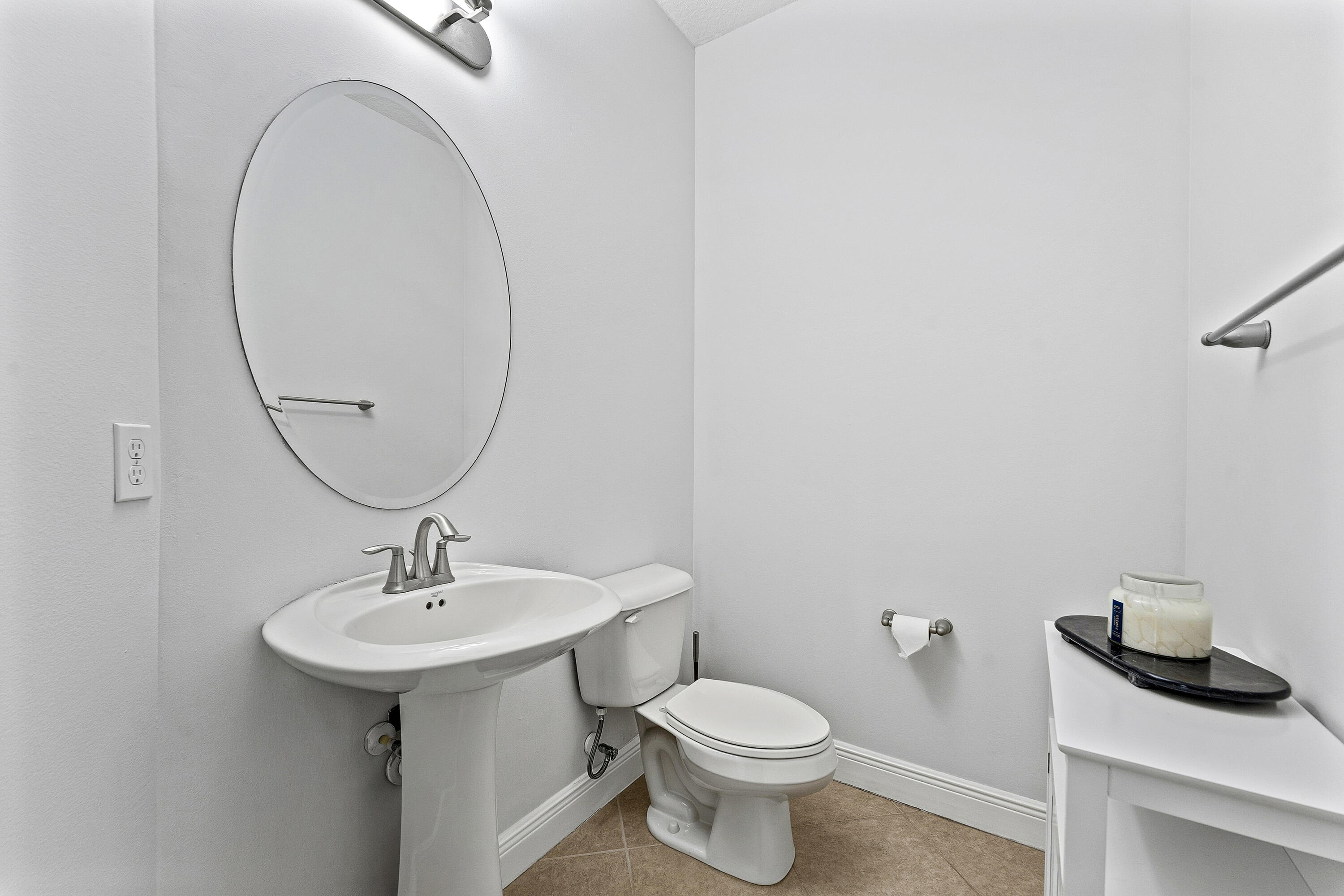 2111 Foxtail View Court