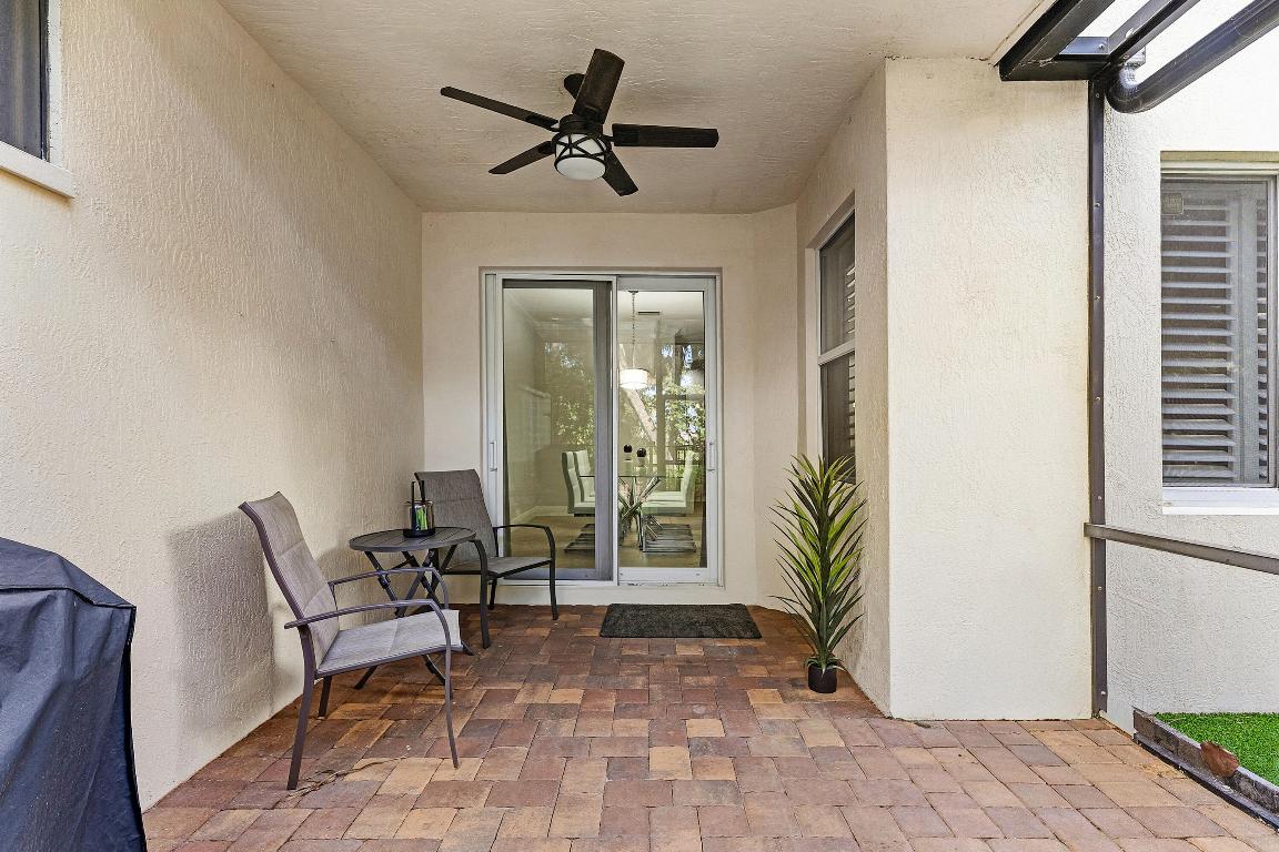 2111 Foxtail View Court, West Palm Beach