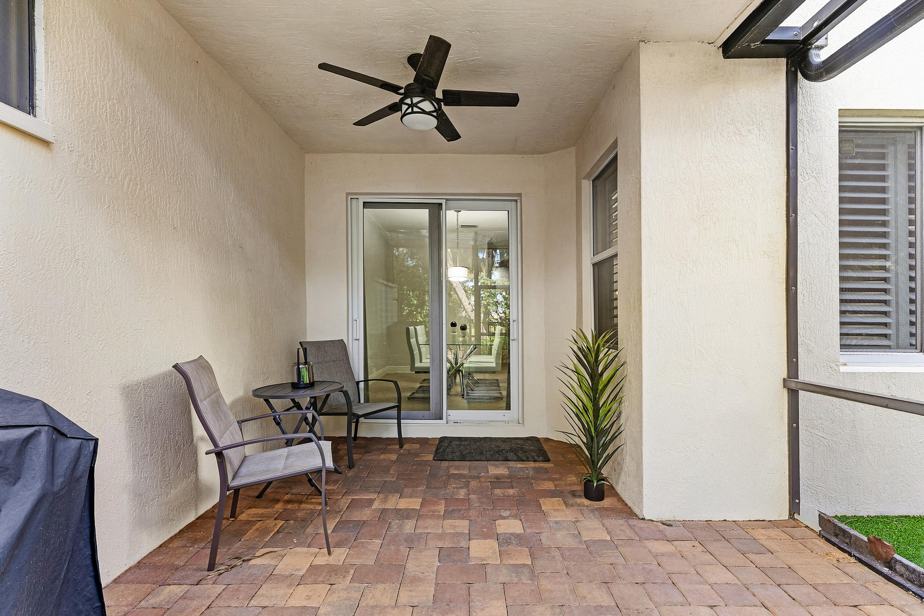 2111 Foxtail View Court