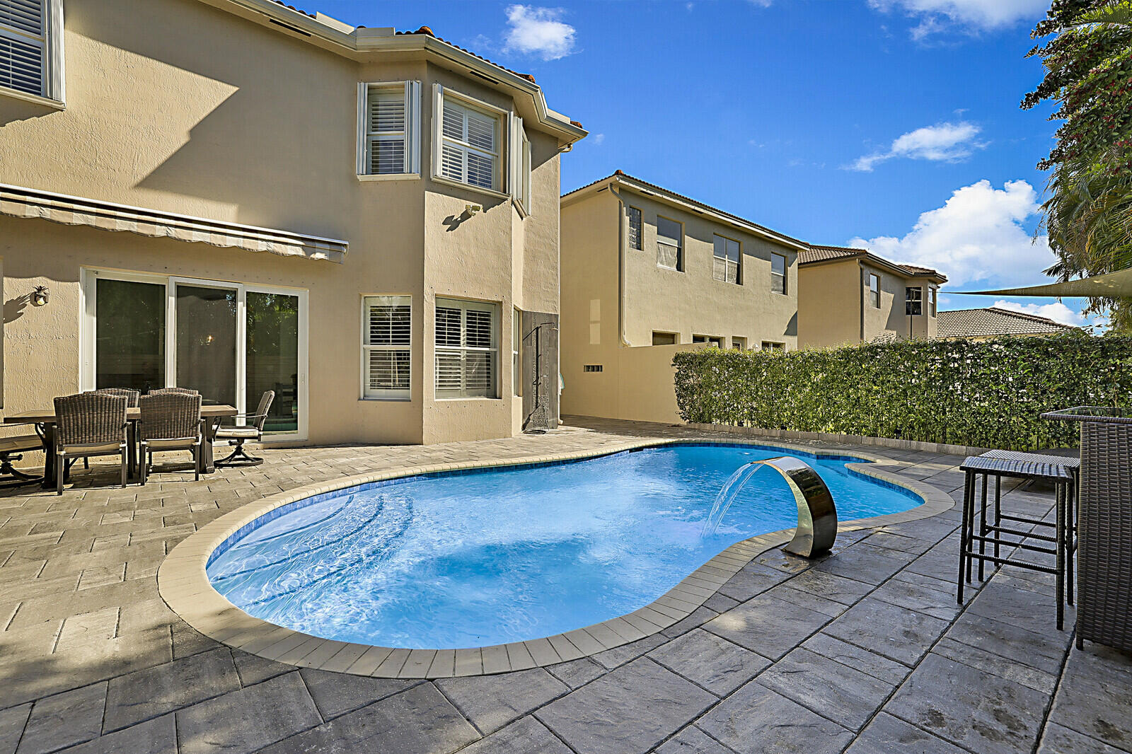 7167 Ivy Crossing Lane