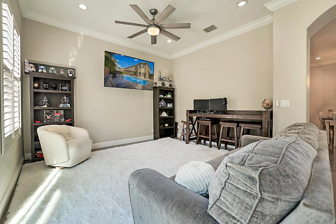 7167 Ivy Crossing Lane