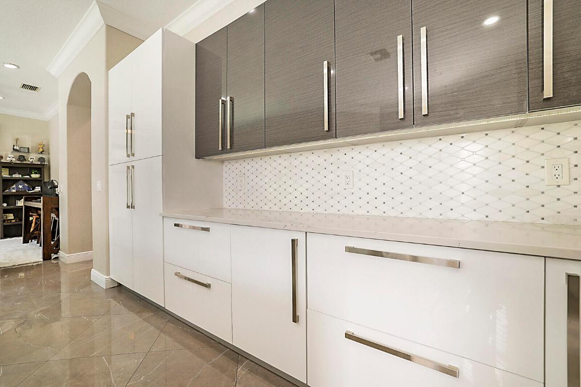 7167 Ivy Crossing Lane