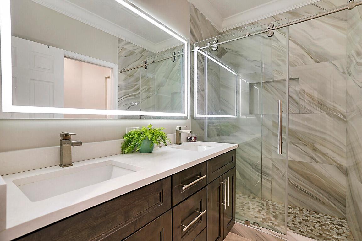 7167 Ivy Crossing Lane