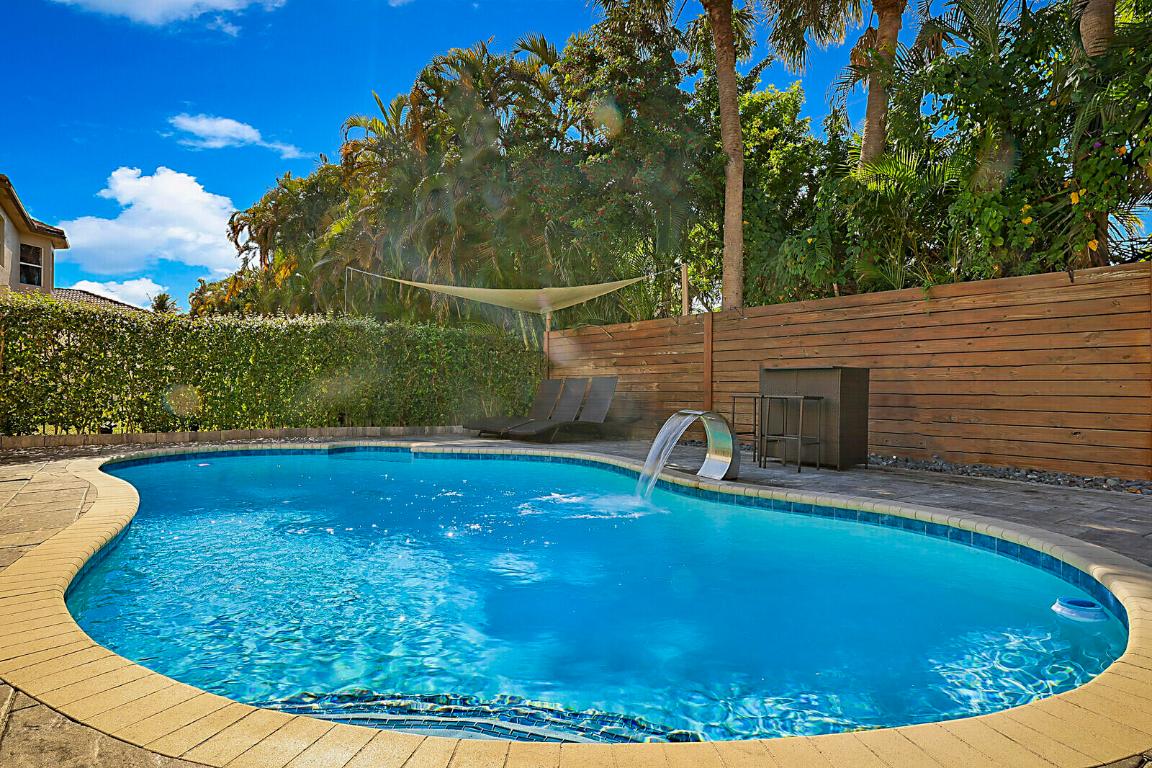 7167 Ivy Crossing Lane