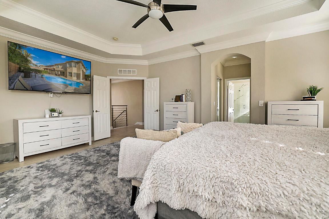 7167 Ivy Crossing Lane