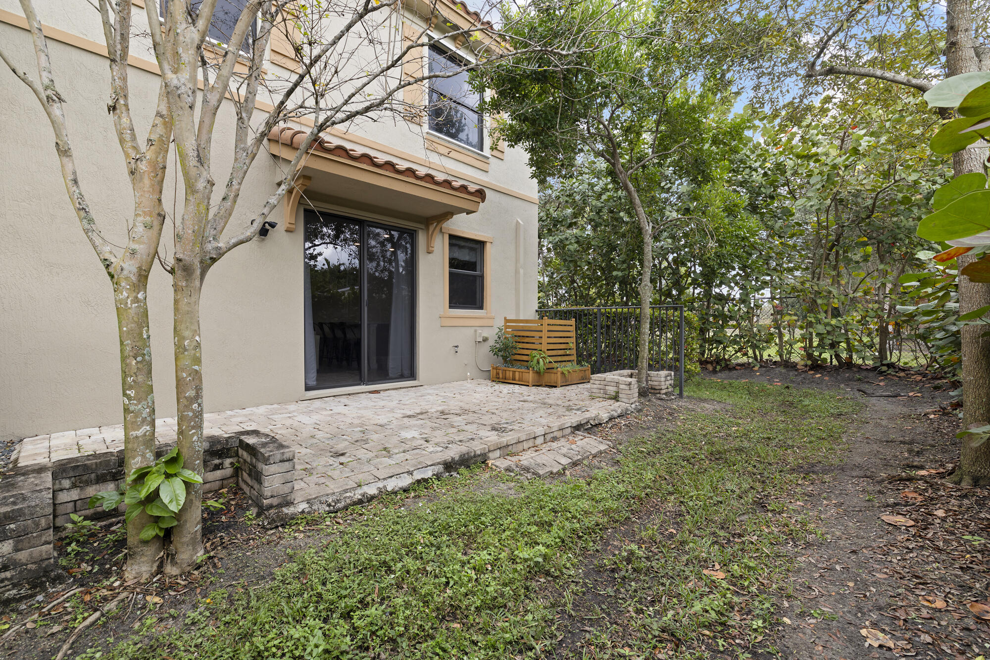3950 Devenshire Court