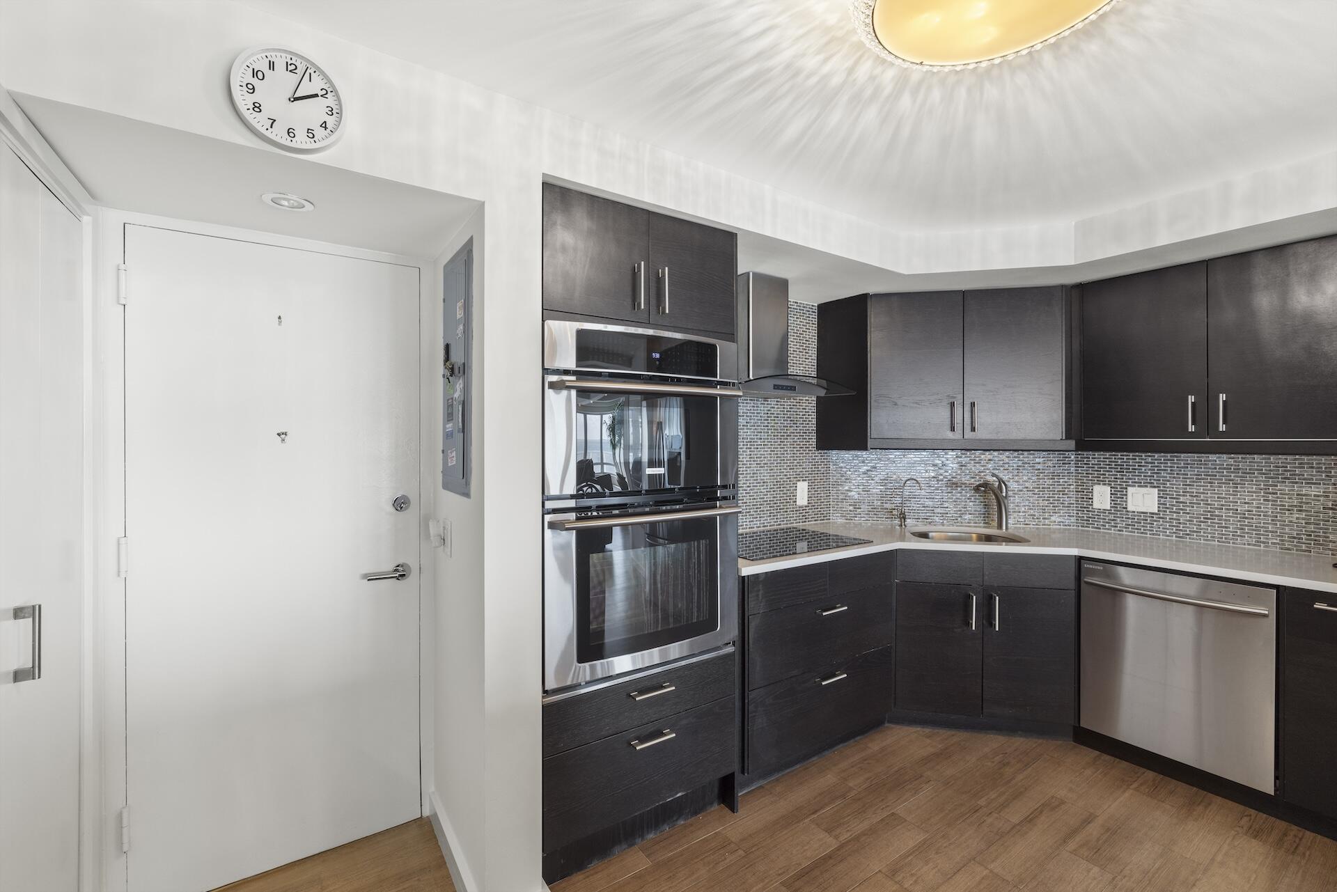 4100 Galt Ocean Drive 910