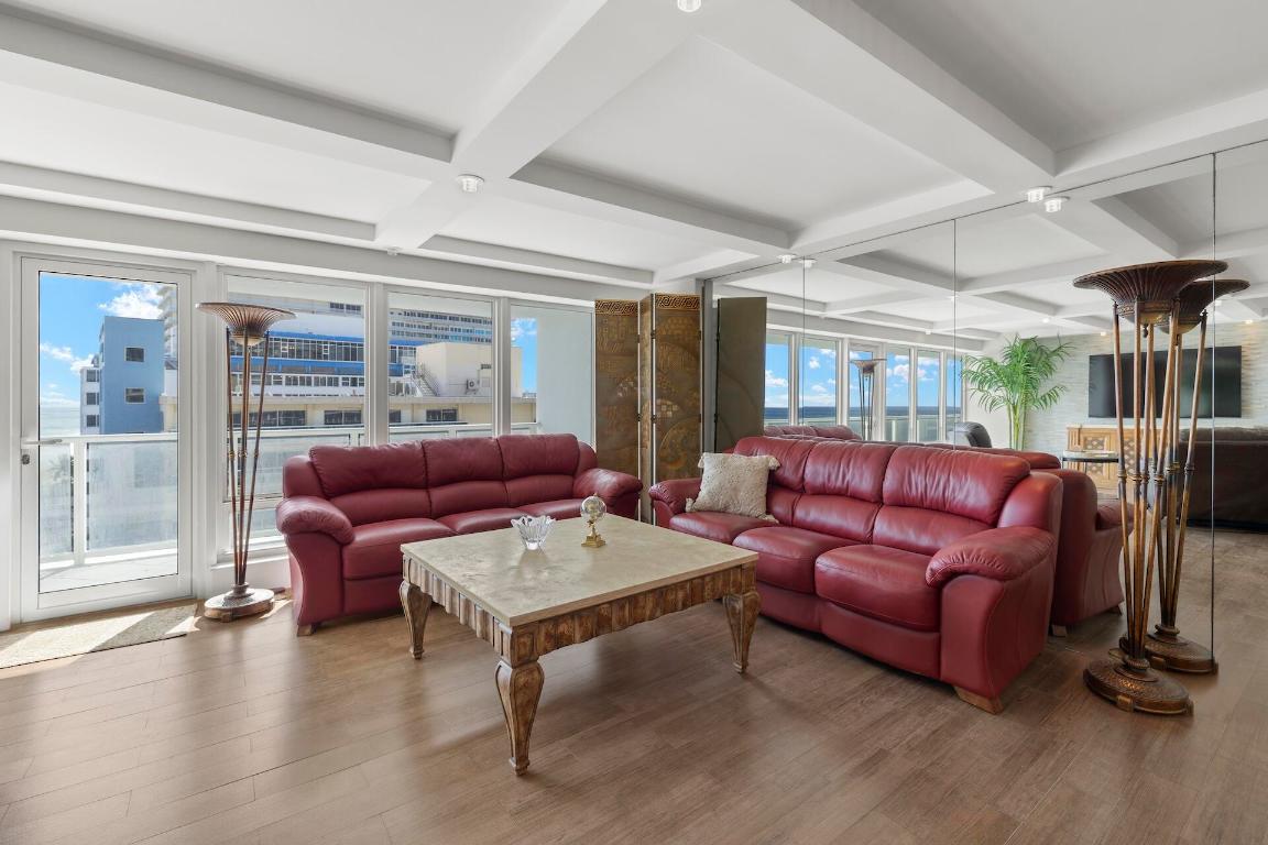 4100 Galt Ocean Drive 910