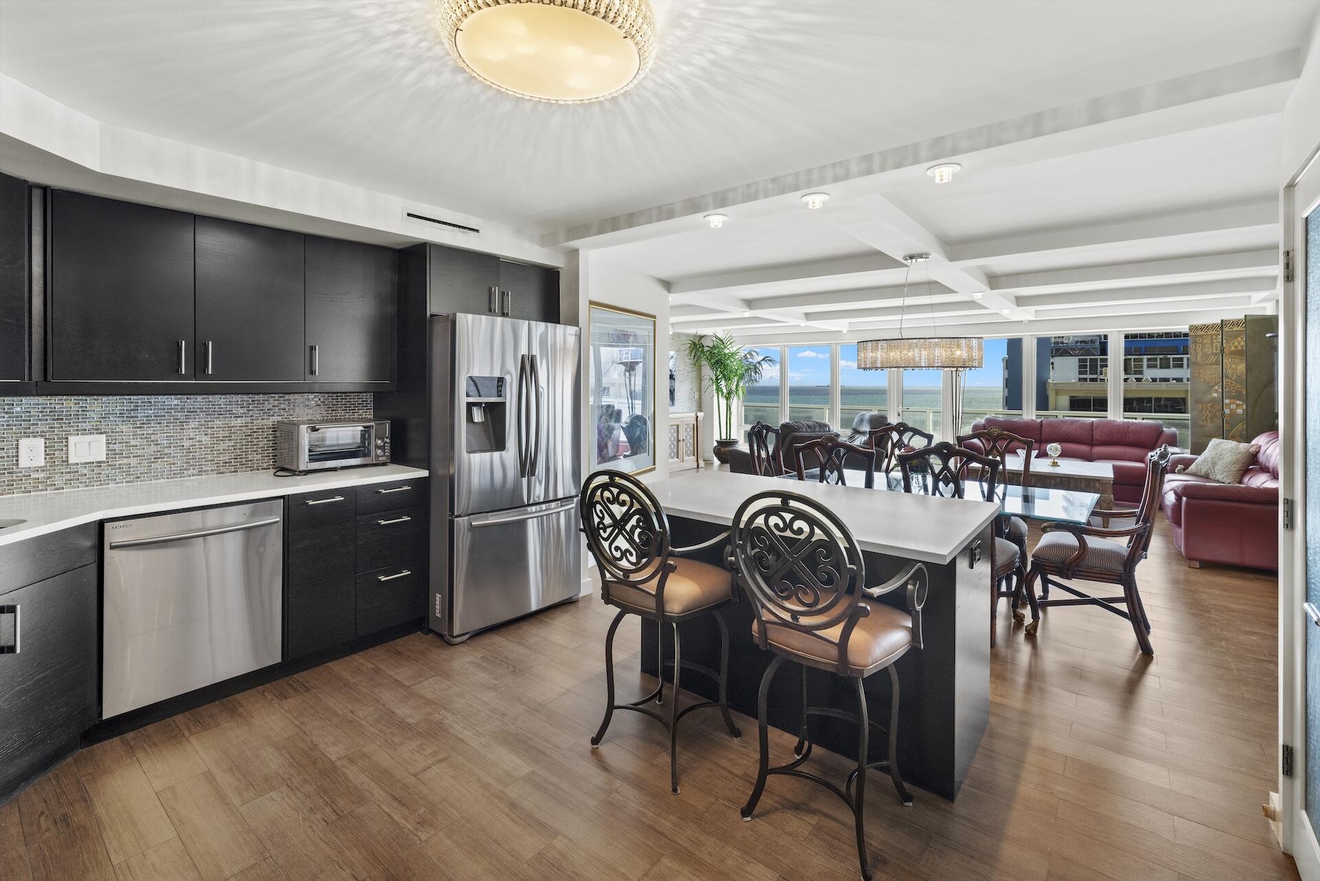 4100 Galt Ocean Drive 910