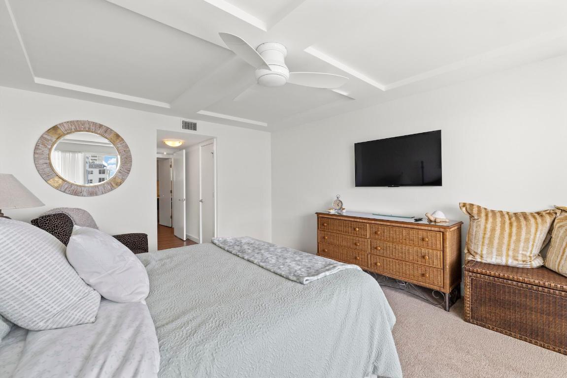 4100 Galt Ocean Drive 910