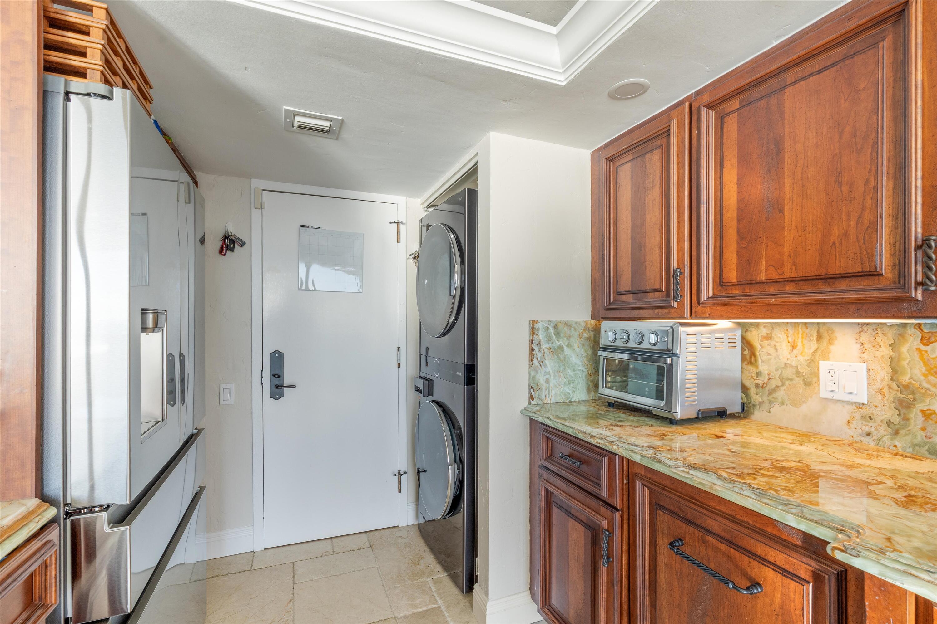 250 S Ocean Blvd 14e
