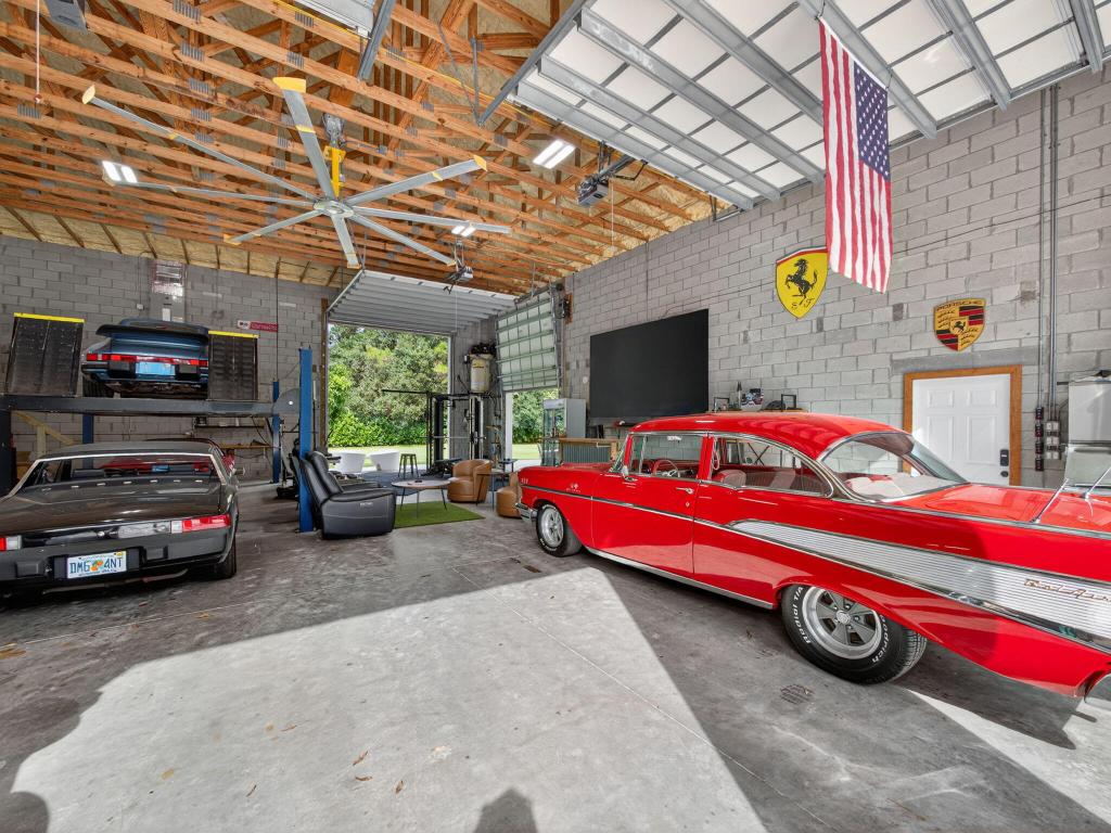 17593 Winterhawk Trail