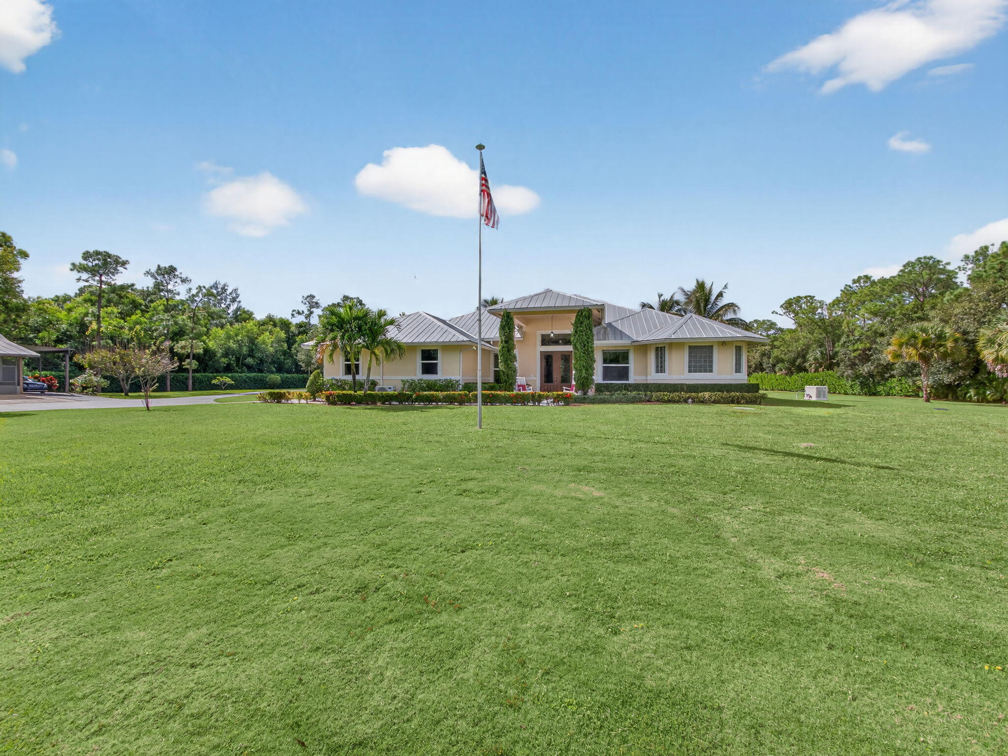 17593 Winterhawk Trail