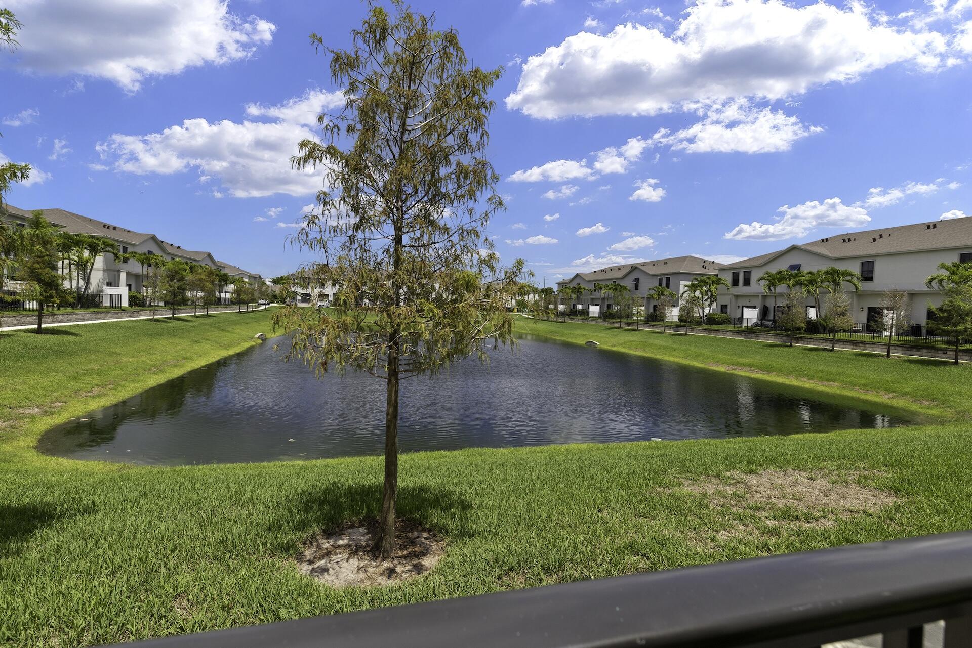 353 NW 8th Court
