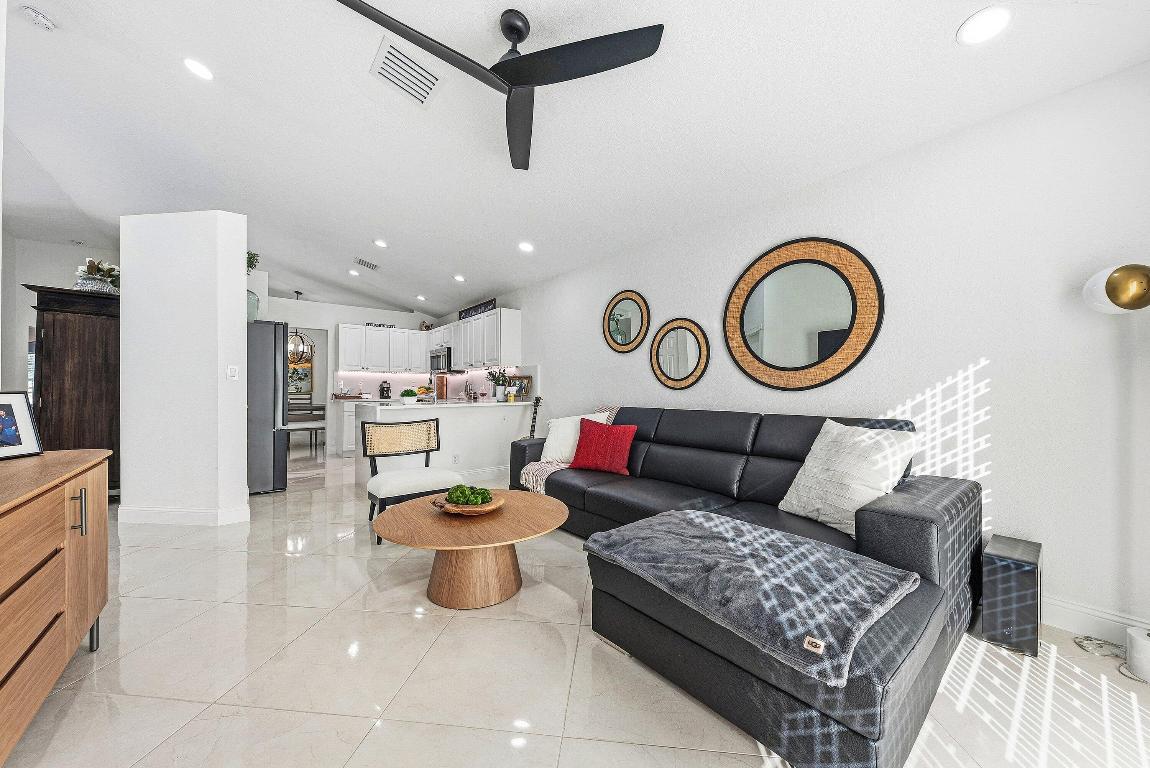 4052 Crescent Creek Place