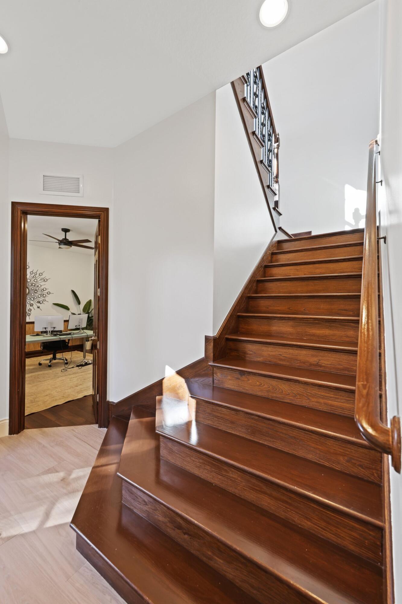 17334 Pavaroso Street