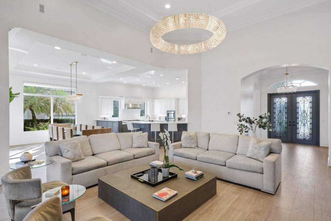 17334 Pavaroso Street