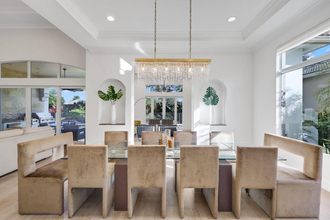 17334 Pavaroso Street