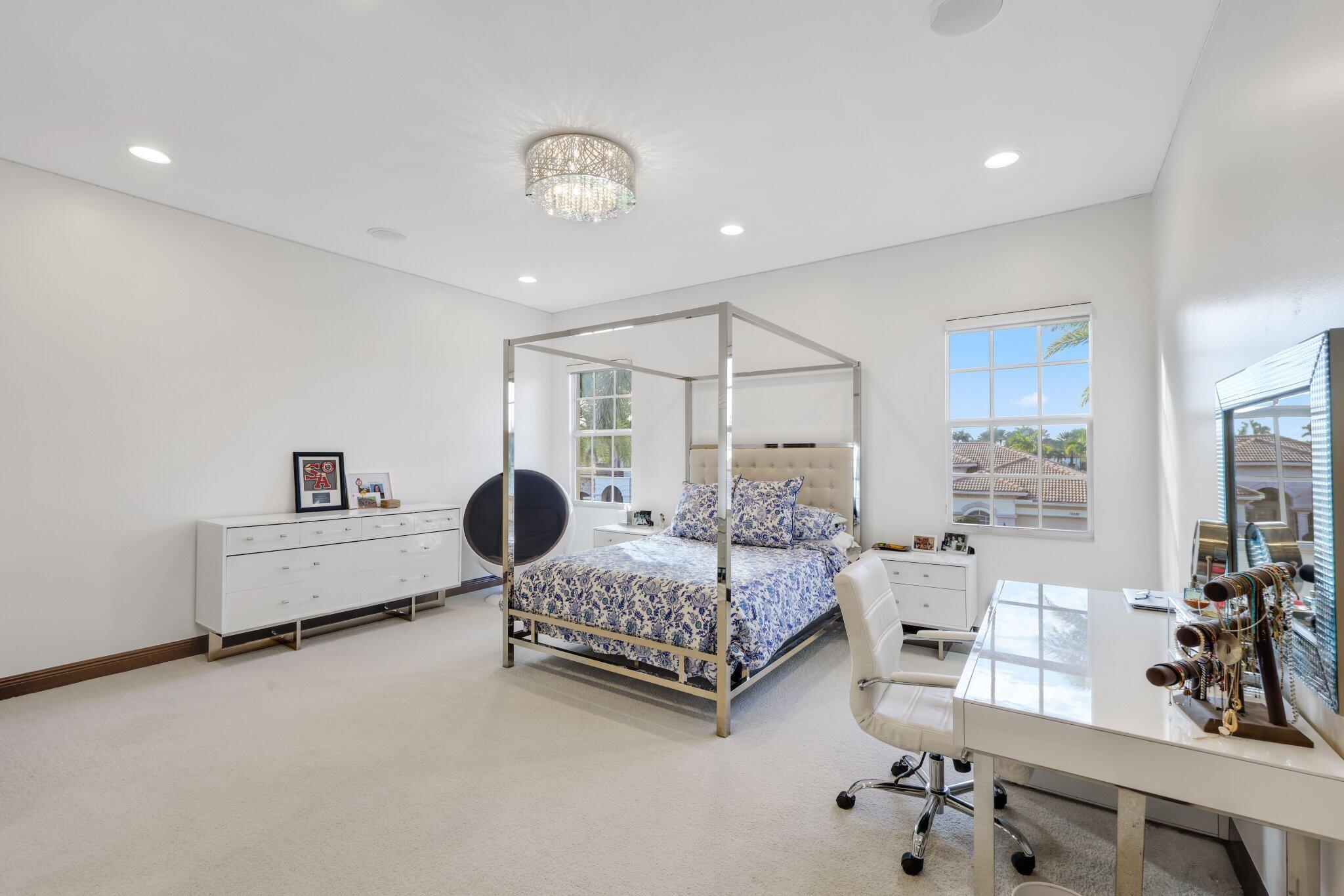 17334 Pavaroso Street