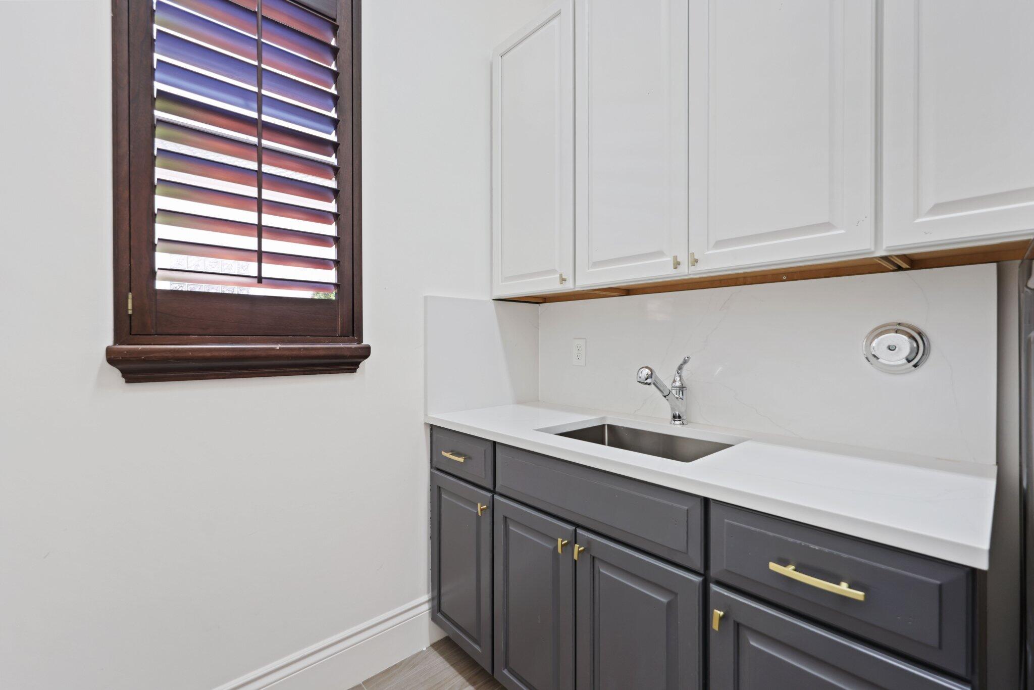 17334 Pavaroso Street