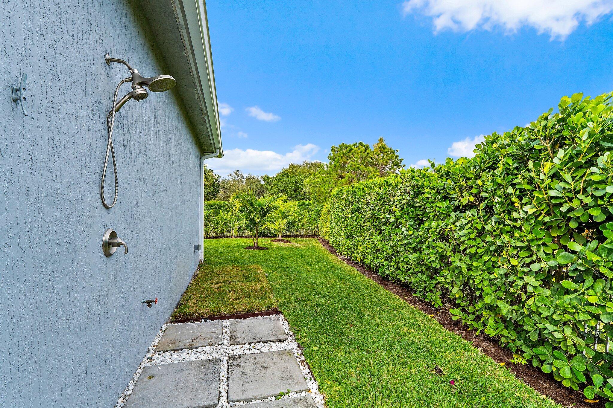 139 Shores Pointe Drive