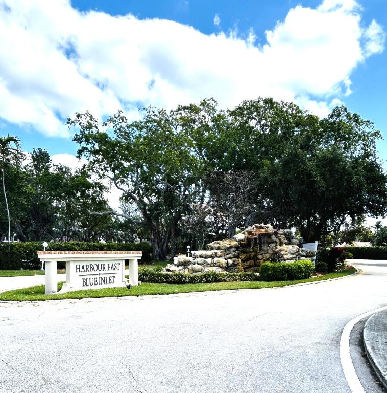 700 NE Harbour Terrace 2310