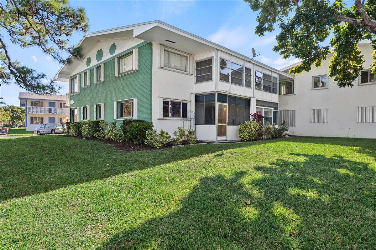 2004 Lake Osborne Drive 1