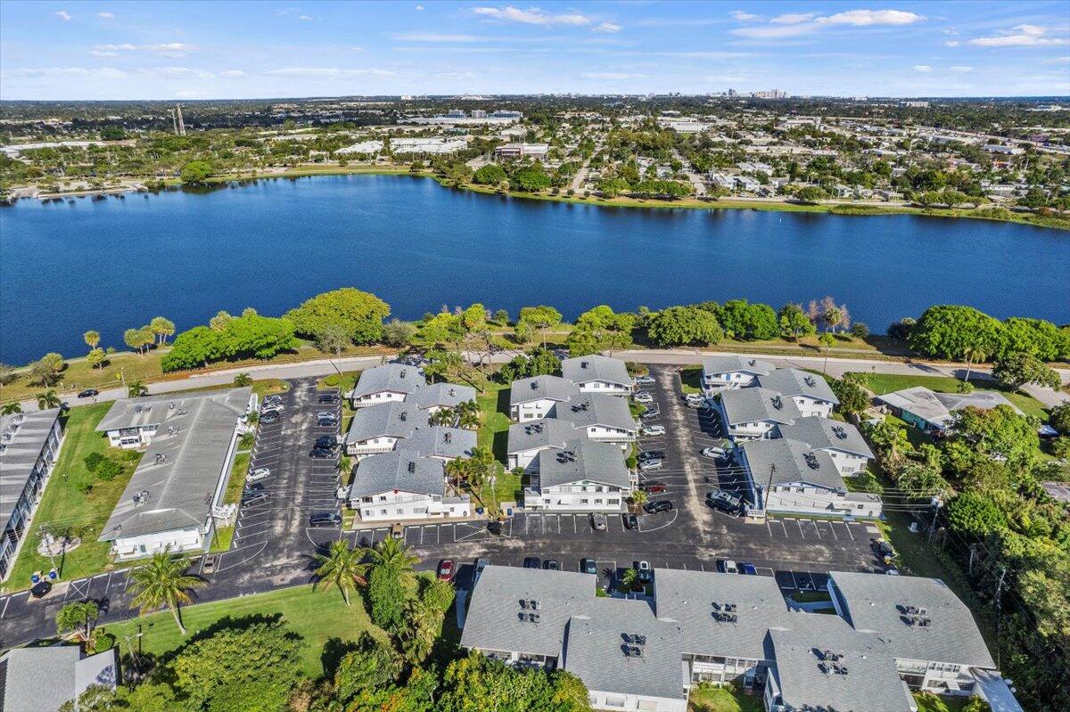 2004 Lake Osborne Drive 1