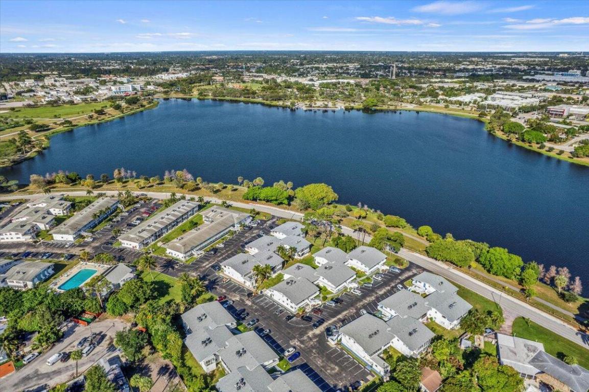 2004 Lake Osborne Drive 1