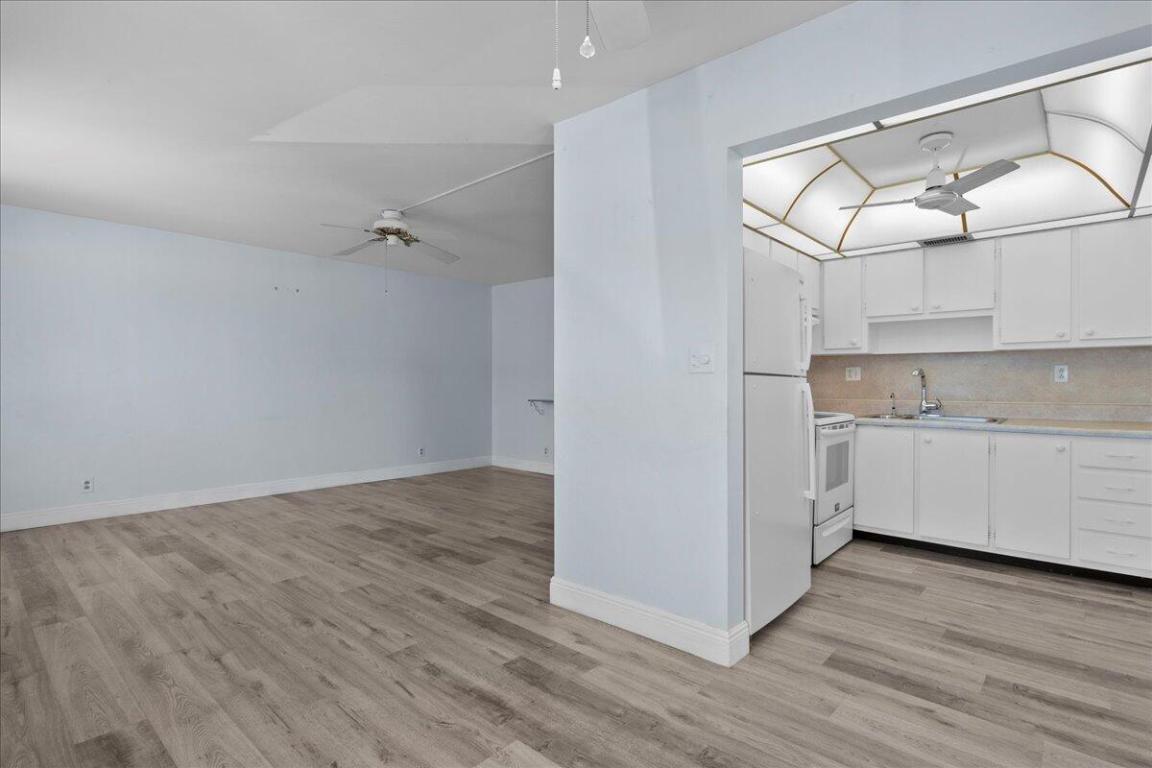 2004 Lake Osborne Drive 1