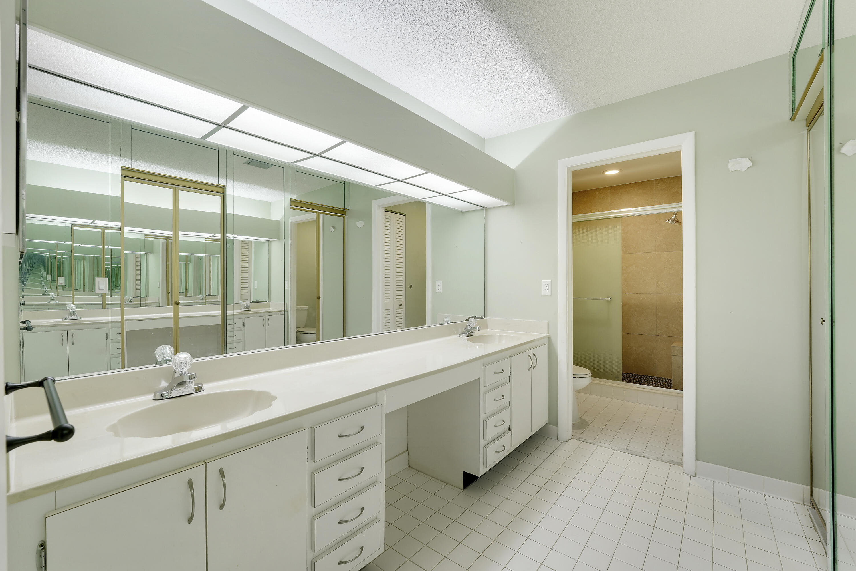 13679 Date Palm Court B