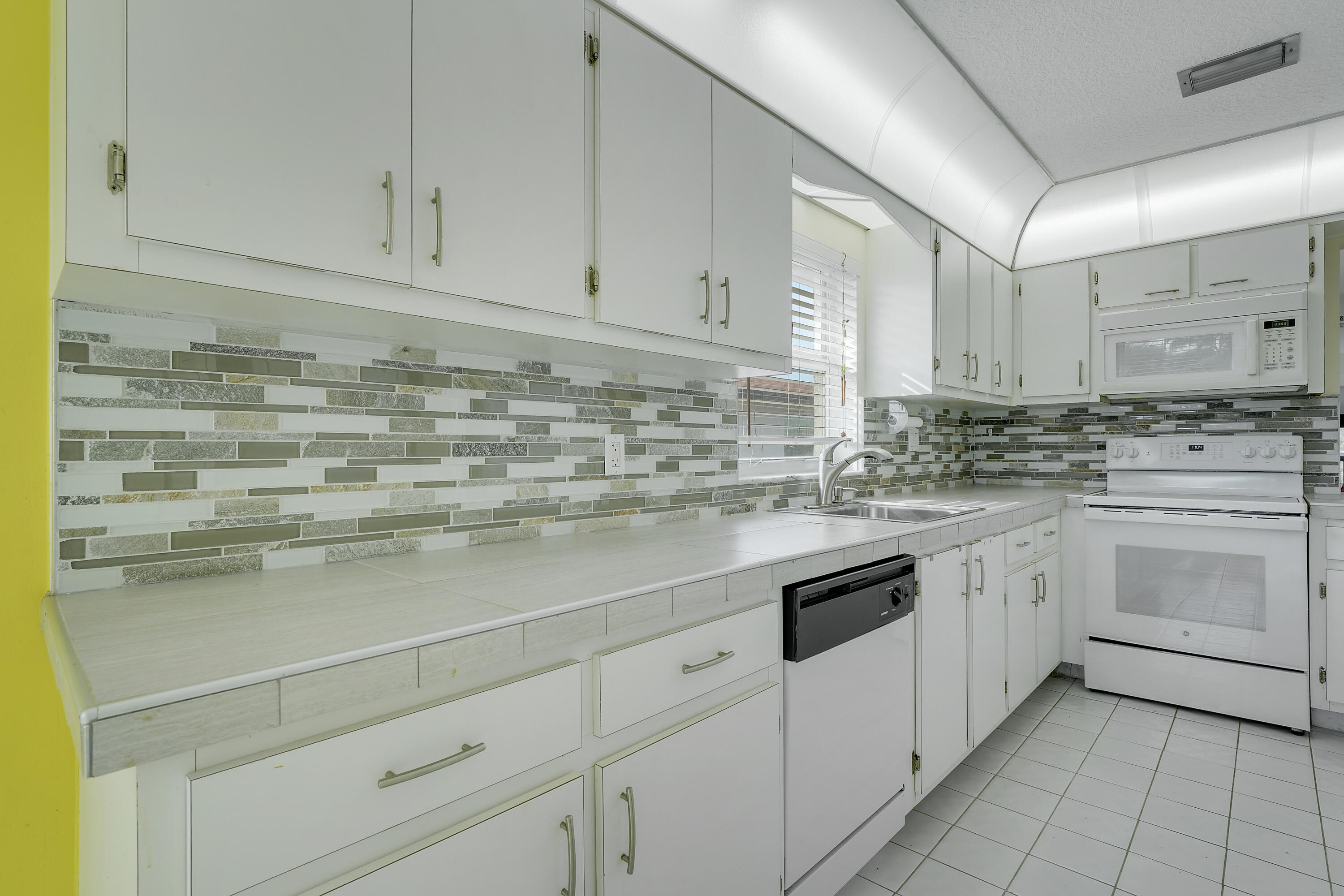 13679 Date Palm Court B