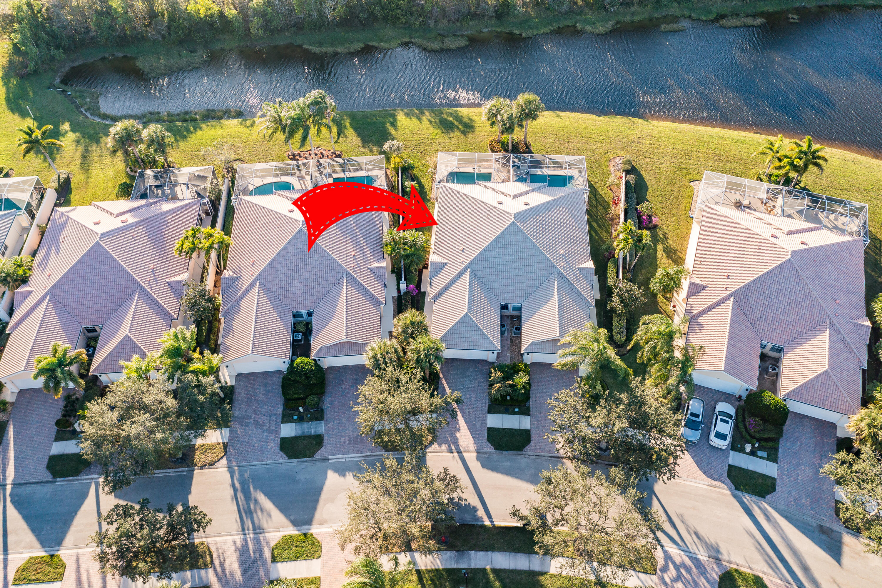 8544 SE Retreat Drive