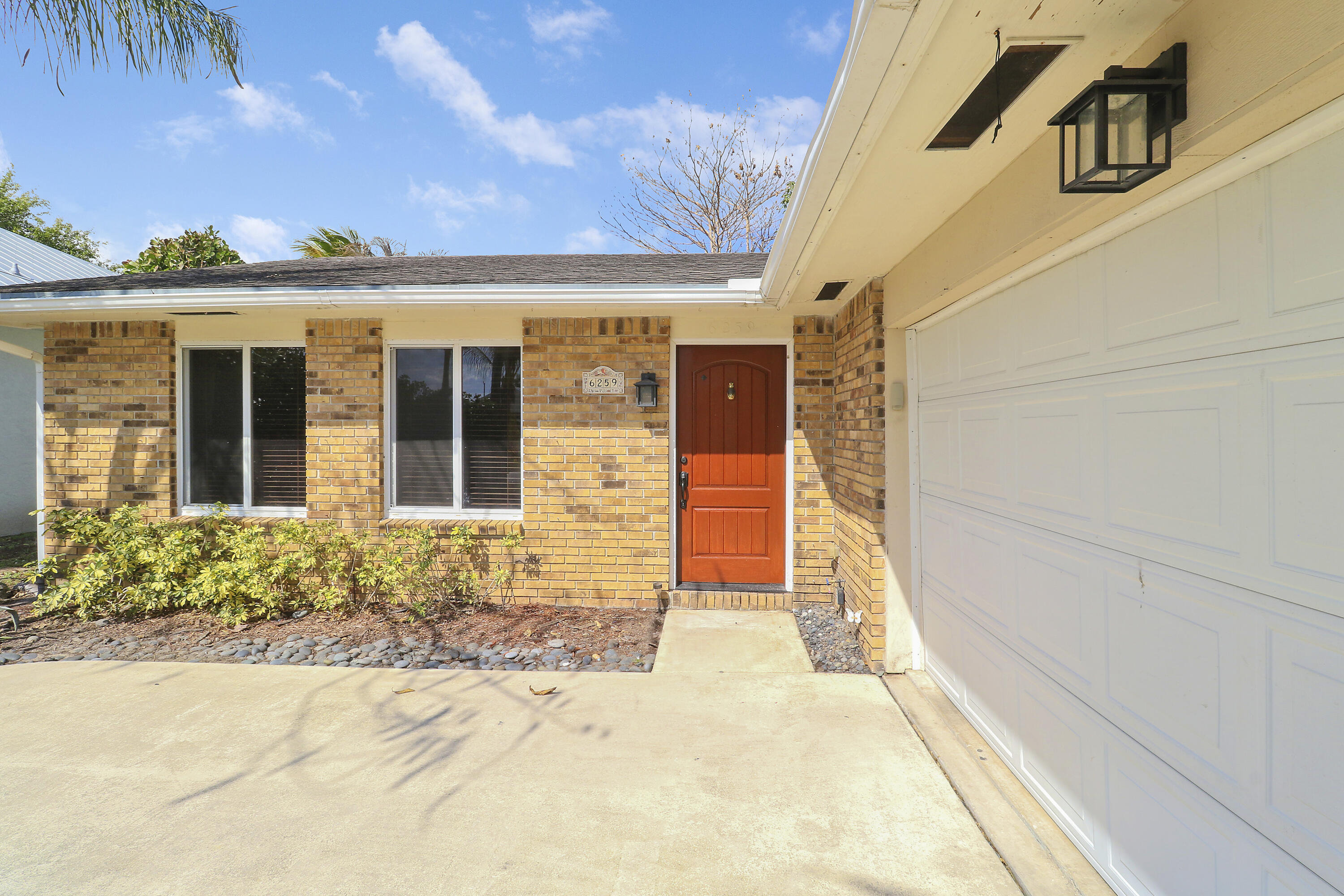 6259 Garrett Street