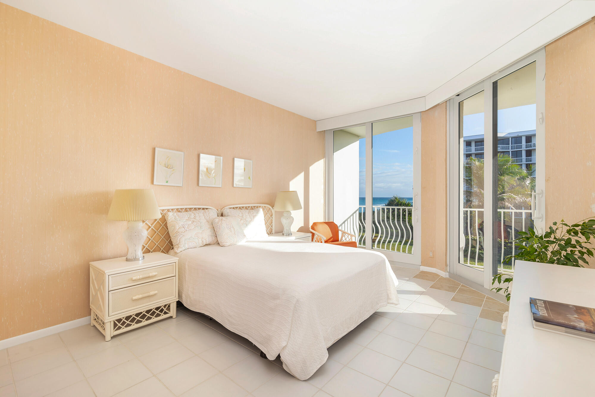 2000 S Ocean Boulevard 208-S